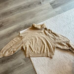 Turtleneck cropped sweater
